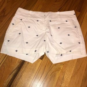 Ann Taylor Bee embroidered shorts Size 2